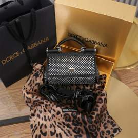 Picture of Dolce Gabbana Handbags _SKUfw190200669fw